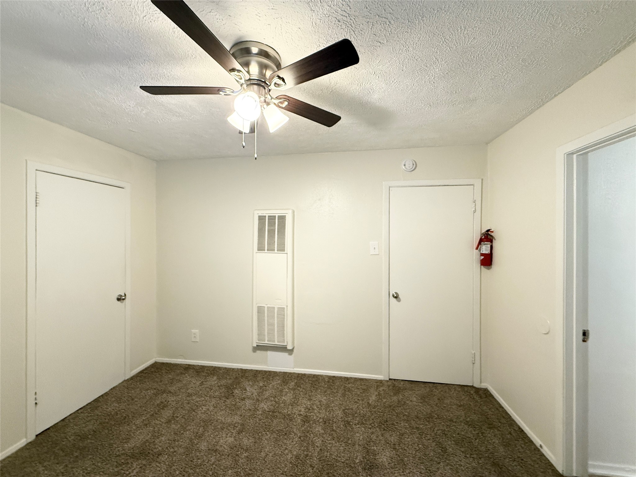 3629 North MacGregor Way, Unit 3 Houston, TX 77004 - Photo 10 of 14 a view of an empty room
