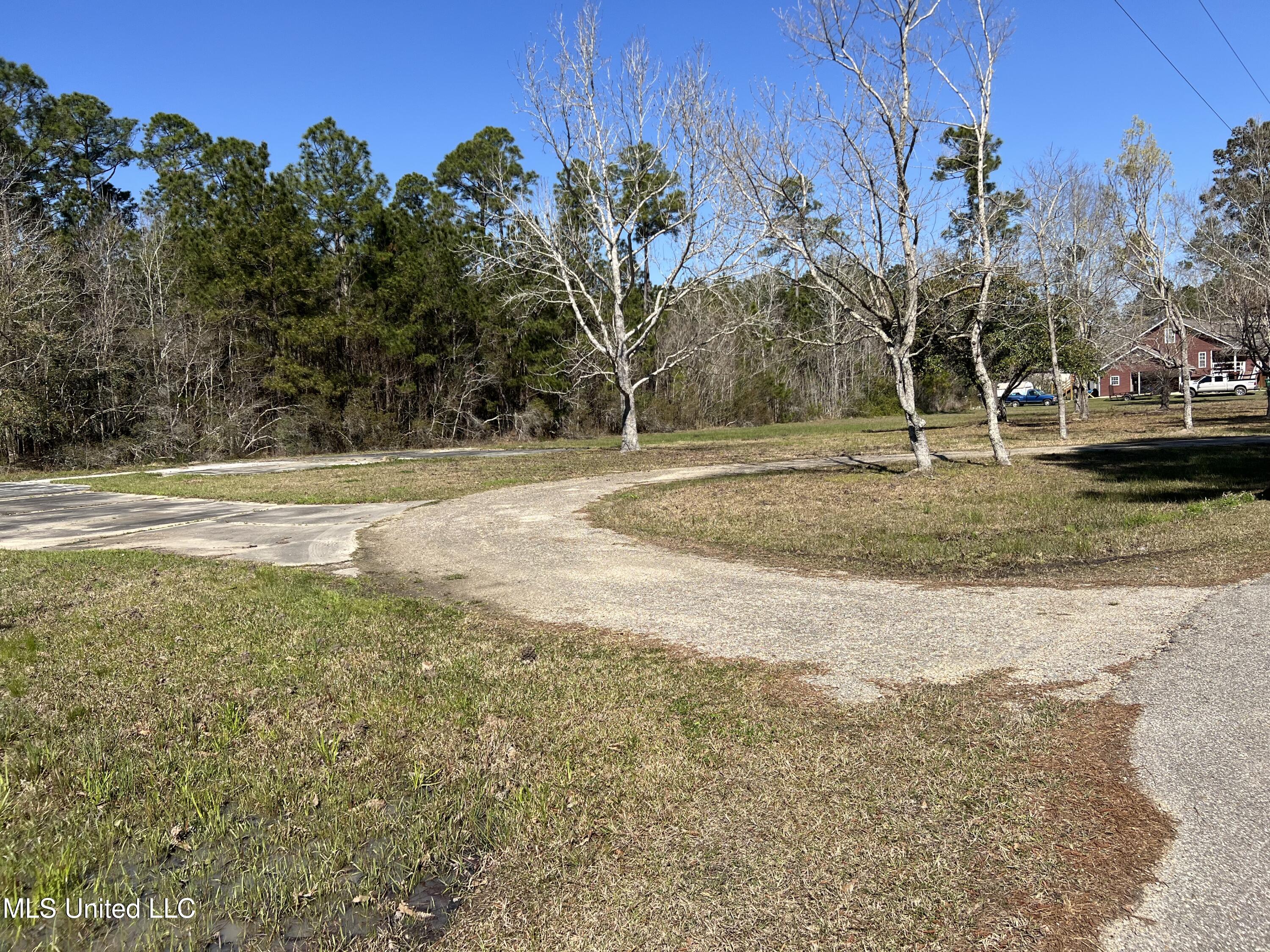 7062 Carlton France Road Bay St. Louis, MS 39520 - Photo 3 of 8 IMG_1147 (1)