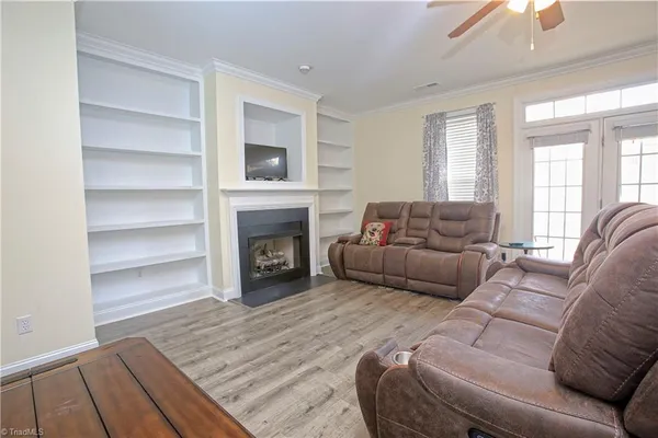 $255,000 | 6 Viburnum Lane, Greensboro, NC 27455