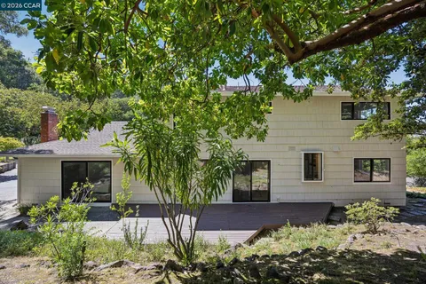 $1,395,000 | 135 Canon Drive, Orinda, CA 94563