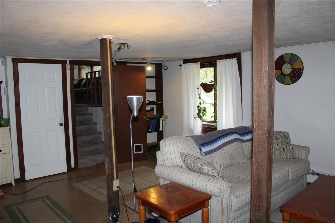978 Middle Road Dummerston, VT 05301 - Photo 4 of 22