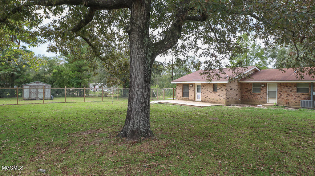 23387 Saucier Fairley Road Saucier, MS 39574 - Photo 5 of 22 Saucier Fairley-203
