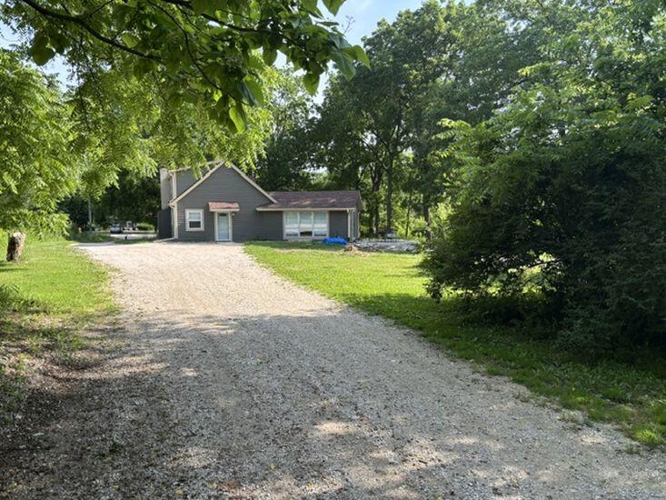N64W21021 Mill Road Menomonee Falls, WI 53051 - Photo 4 of 40 Back-2