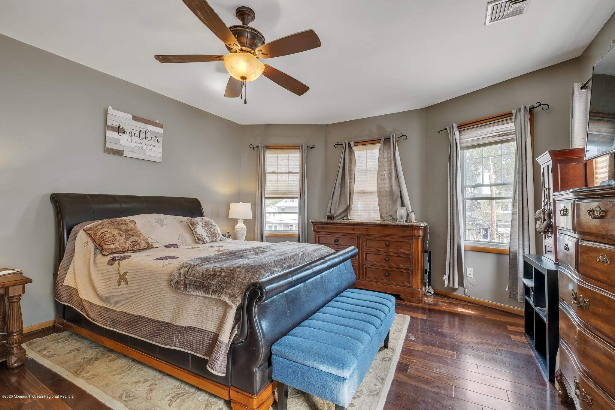 33 Wingra Avenue Rutherford, NJ 07070 - Photo 16 of 24 master bedroom