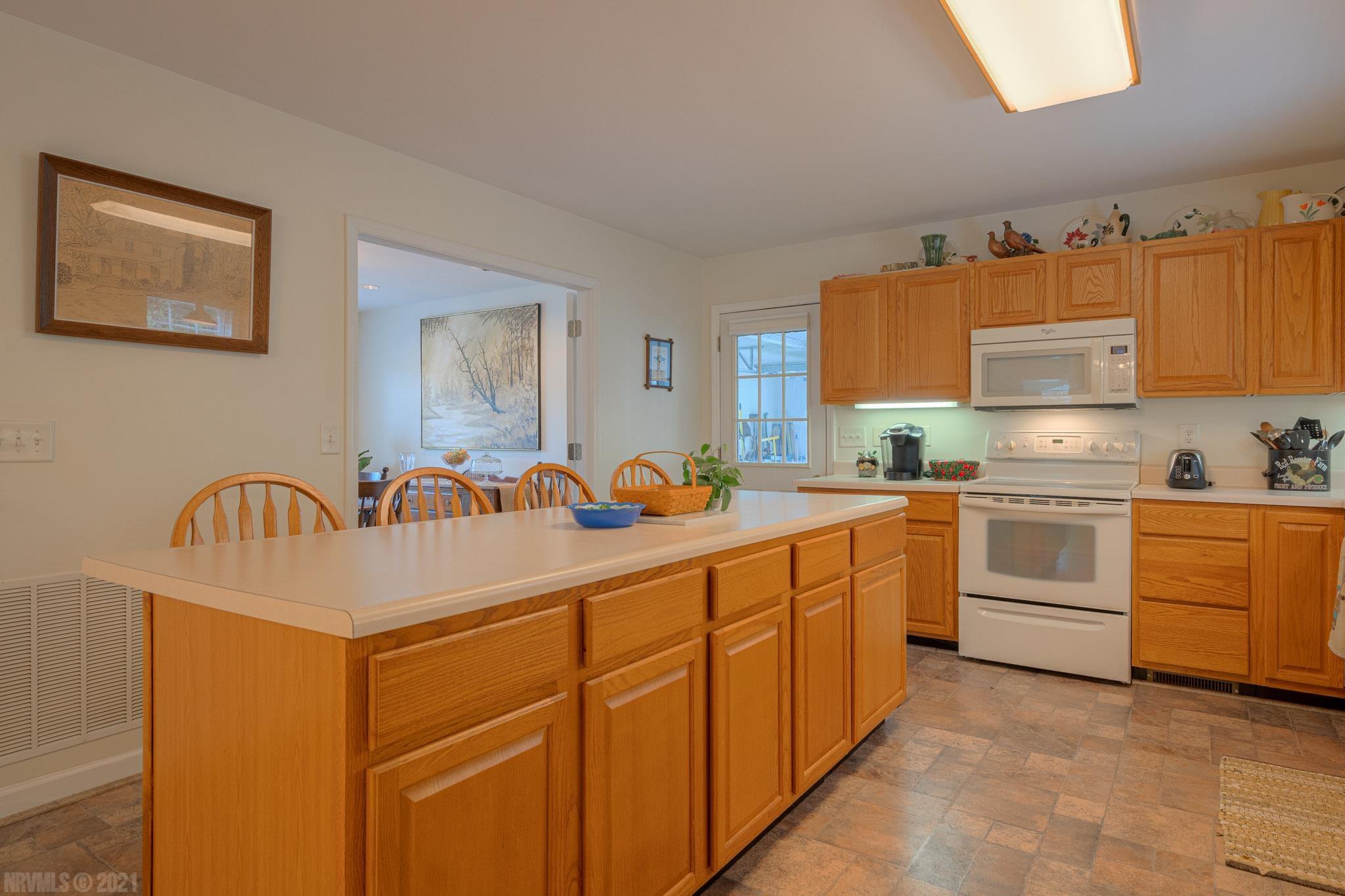 1544 Allisonia Road Hiwassee, VA 24347 - Photo 21 of 66 Gallery Image 21