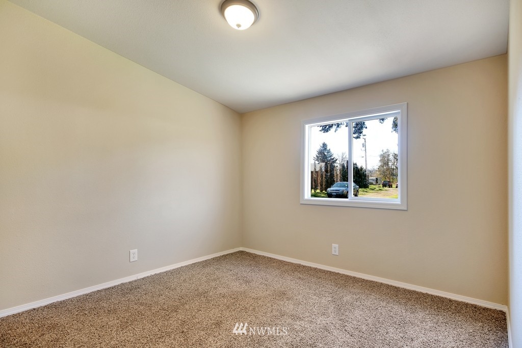 10426 185th Avenue Southwest Rochester, WA 98579 - Photo 16 of 20