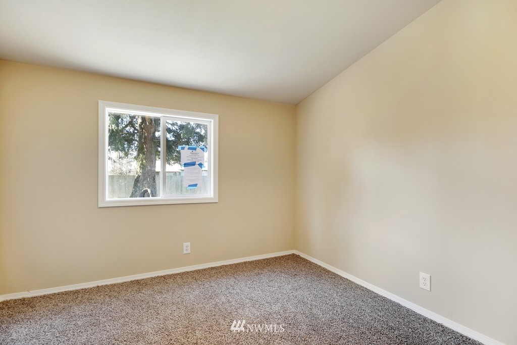 10426 185th Avenue Southwest Rochester, WA 98579 - Photo 17 of 20