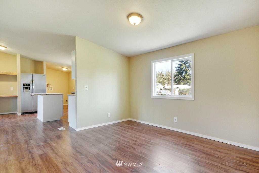 10426 185th Avenue Southwest Rochester, WA 98579 - Photo 6 of 20