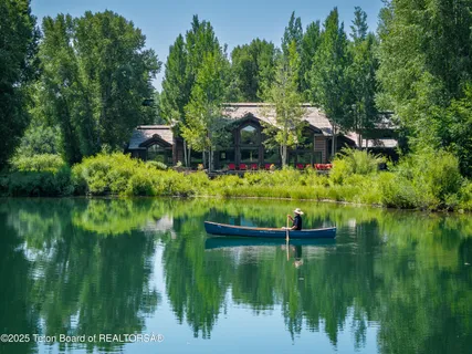 $24,000,000 | 1700 South Fall Creek Road, Wilson, WY 83014