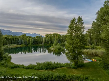 $24,000,000 | 1700 South Fall Creek Road, Wilson, WY 83014