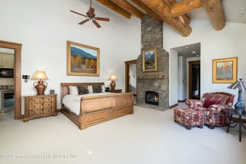 $24,000,000 | 1700 South Fall Creek Road, Wilson, WY 83014