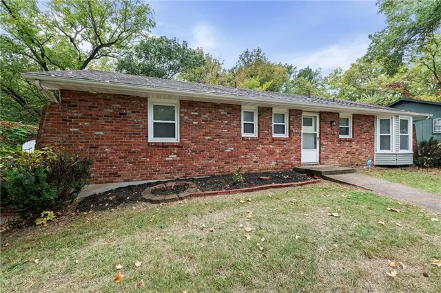 $267,500 | 7029 Verde Drive, Kansas City, KS 66109