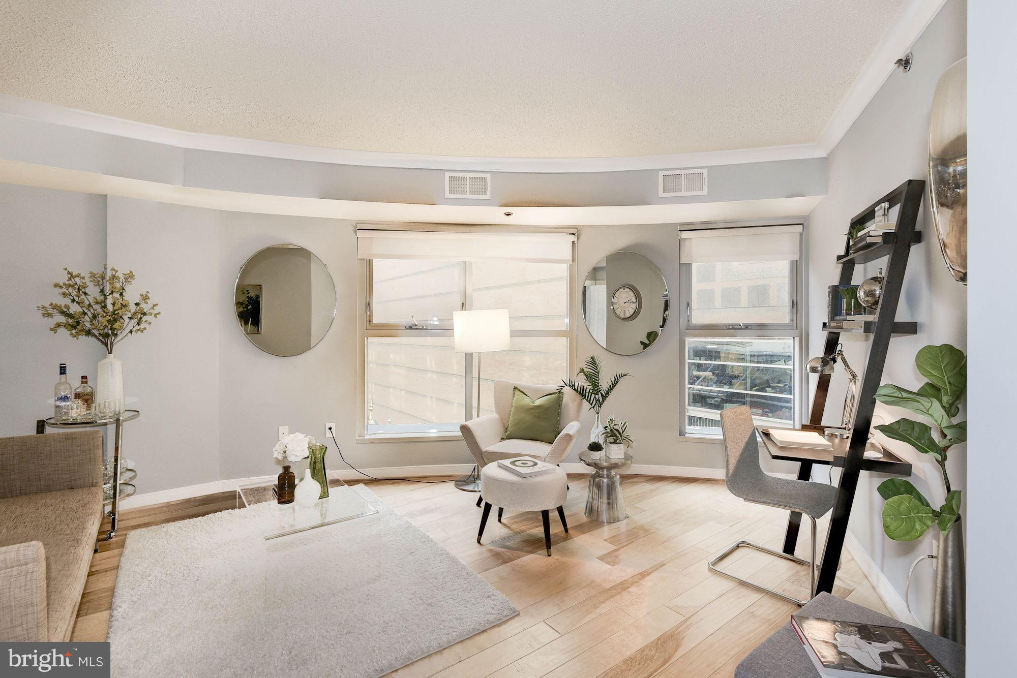 777 7th Street Northwest, Unit 308 Washington, DC 20001 - Photo 4 of 25 Living Room