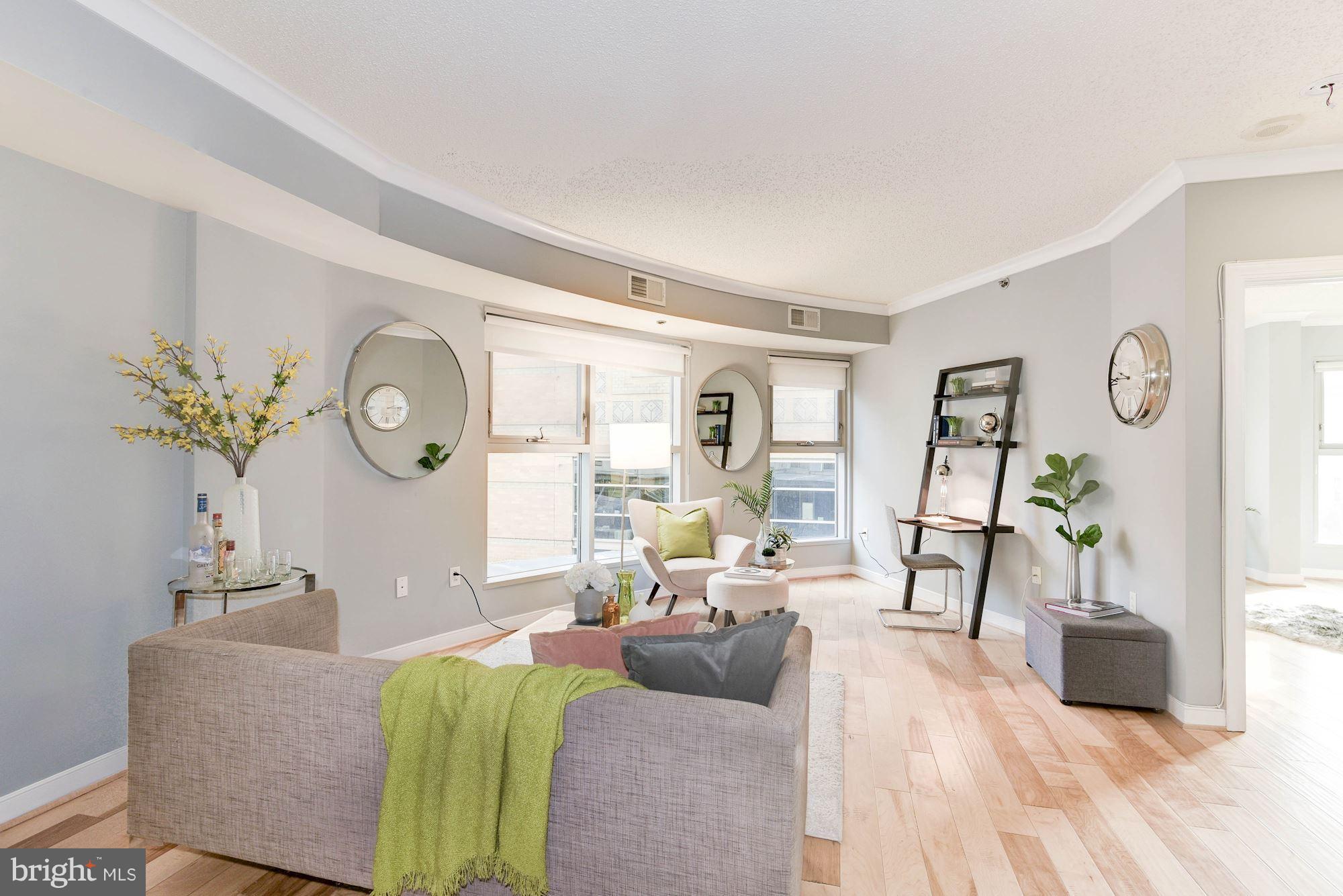 777 7th Street Northwest, Unit 308 Washington, DC 20001 - Photo 5 of 25 Living Room