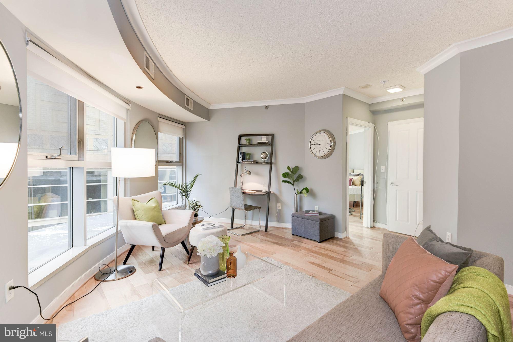 777 7th Street Northwest, Unit 308 Washington, DC 20001 - Photo 6 of 25 Living Room