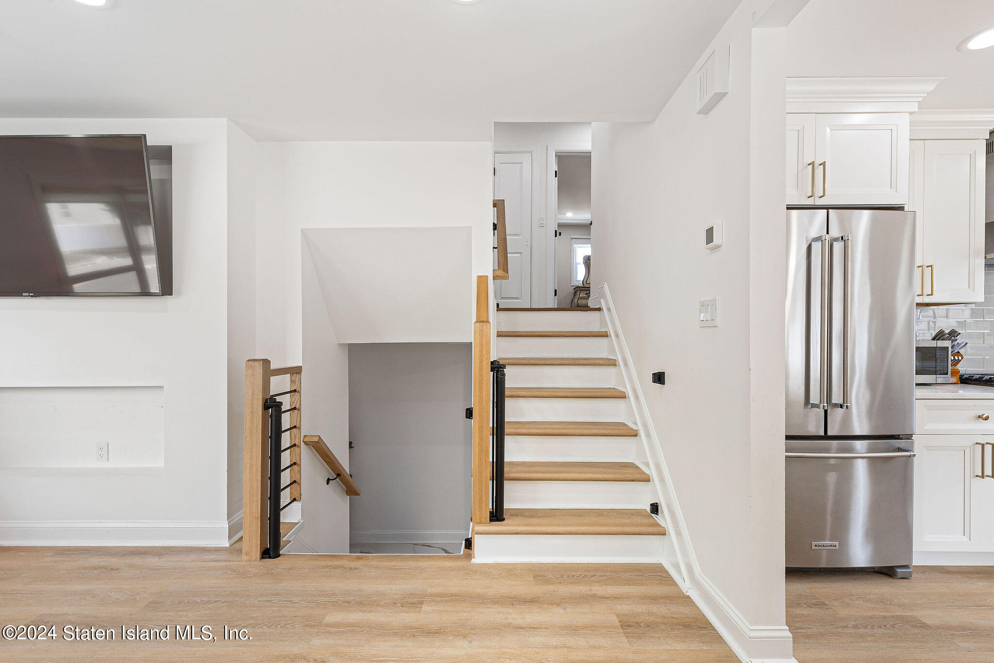 985 Manor Road Staten Island, NY 10314 - Photo 12 of 56 985ManorRd-14