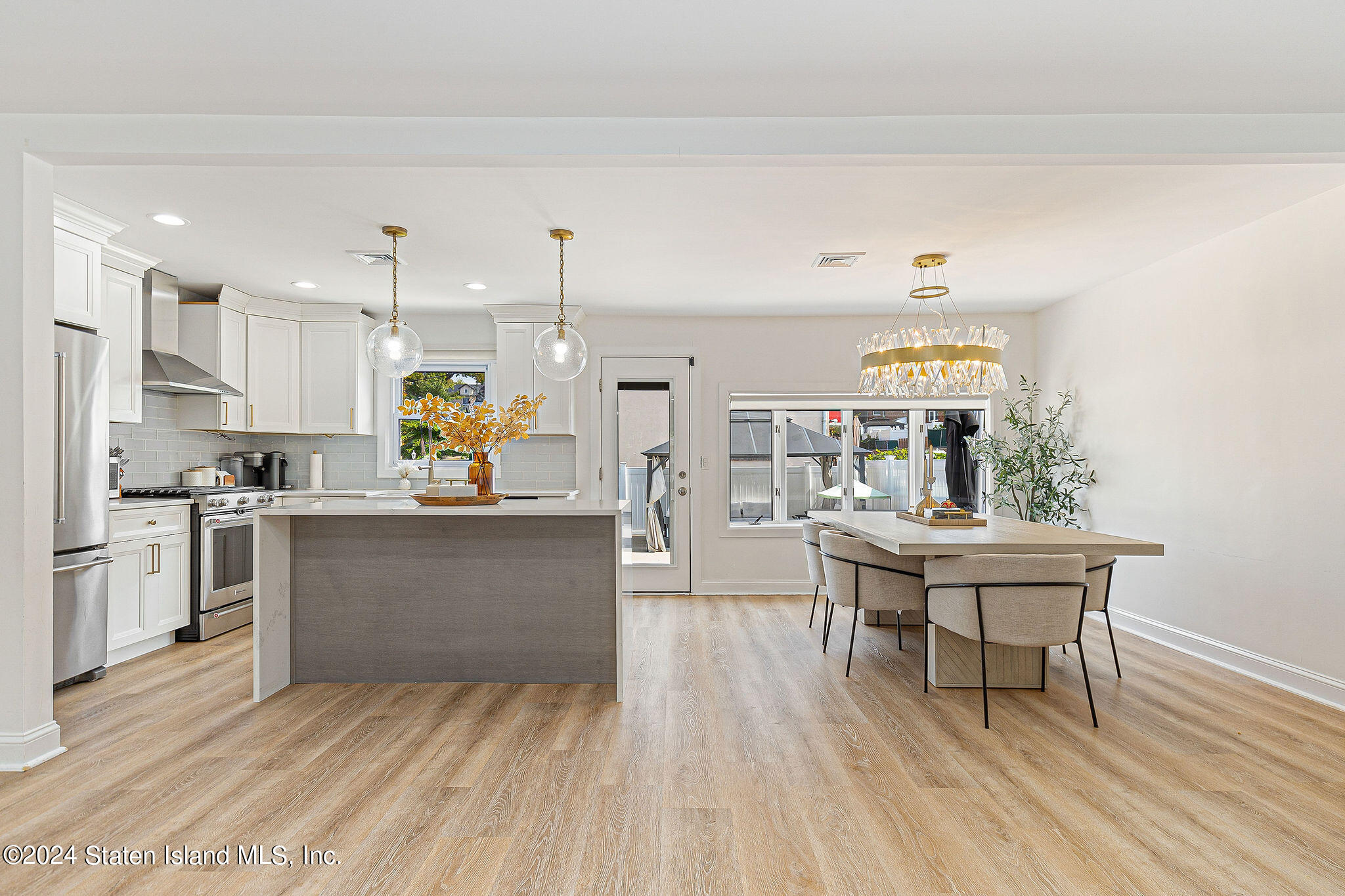 985 Manor Road Staten Island, NY 10314 - Photo 16 of 56 985ManorRd-18