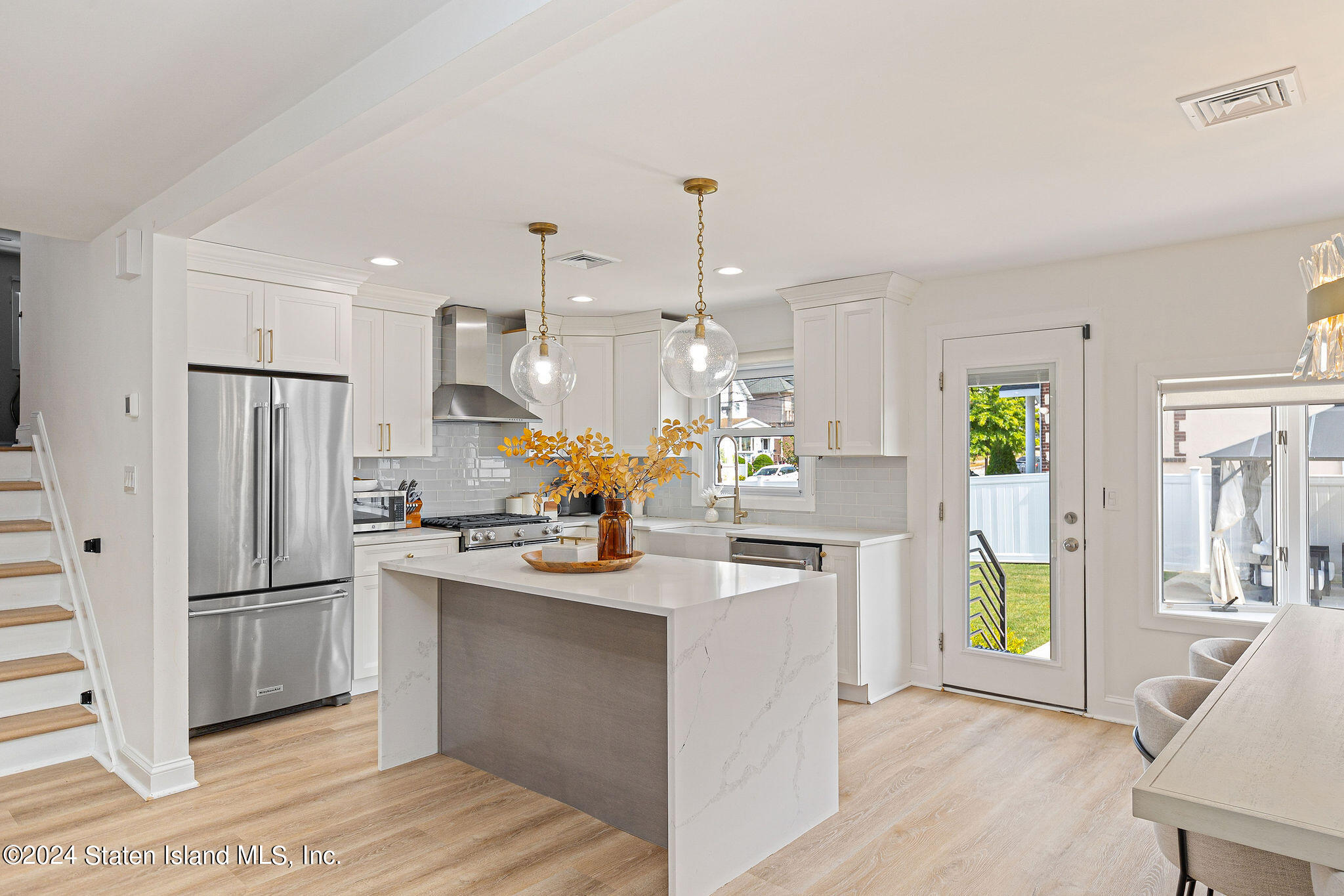 985 Manor Road Staten Island, NY 10314 - Photo 18 of 56 985ManorRd-20