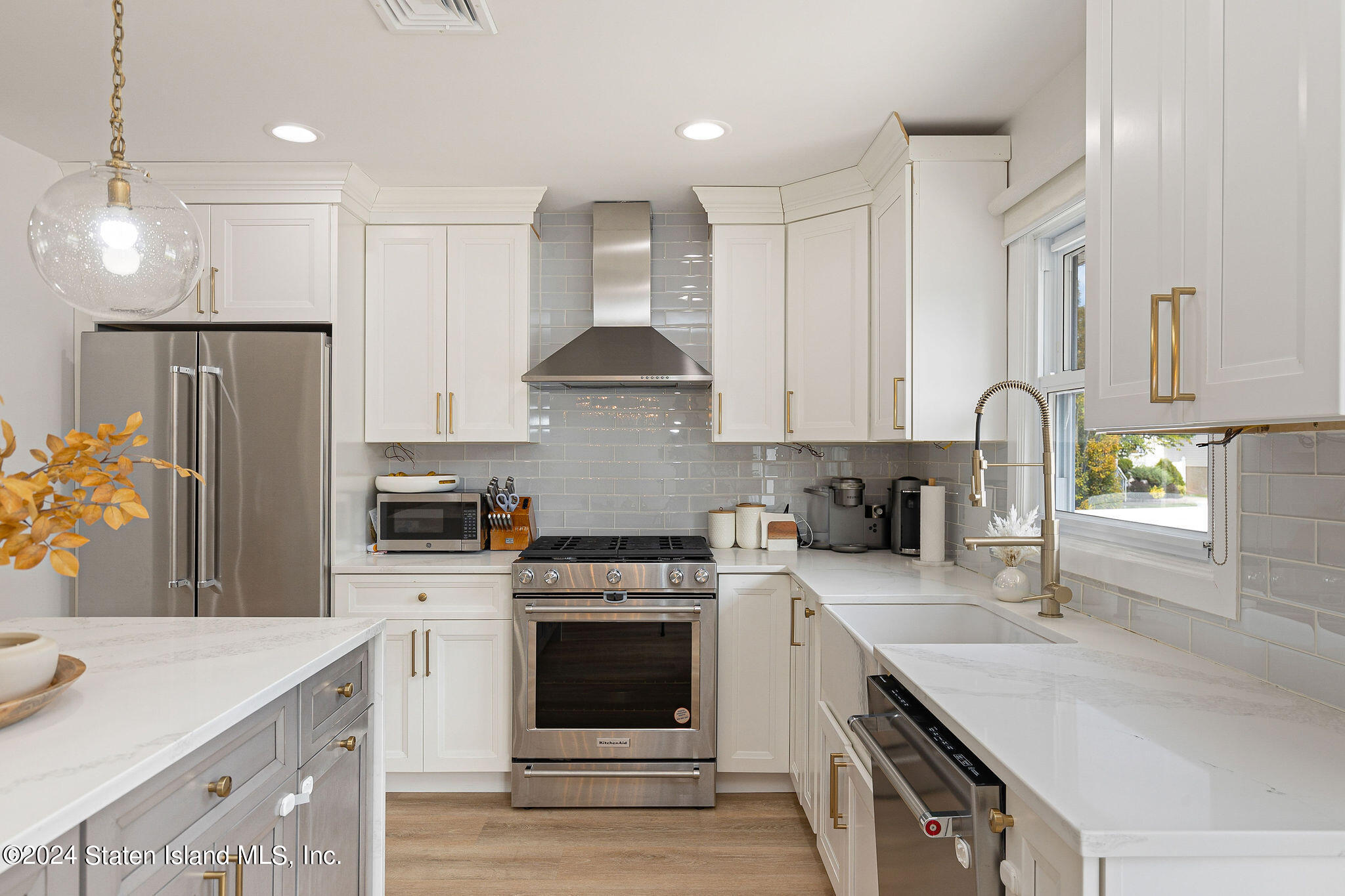 985 Manor Road Staten Island, NY 10314 - Photo 21 of 56 985ManorRd-23