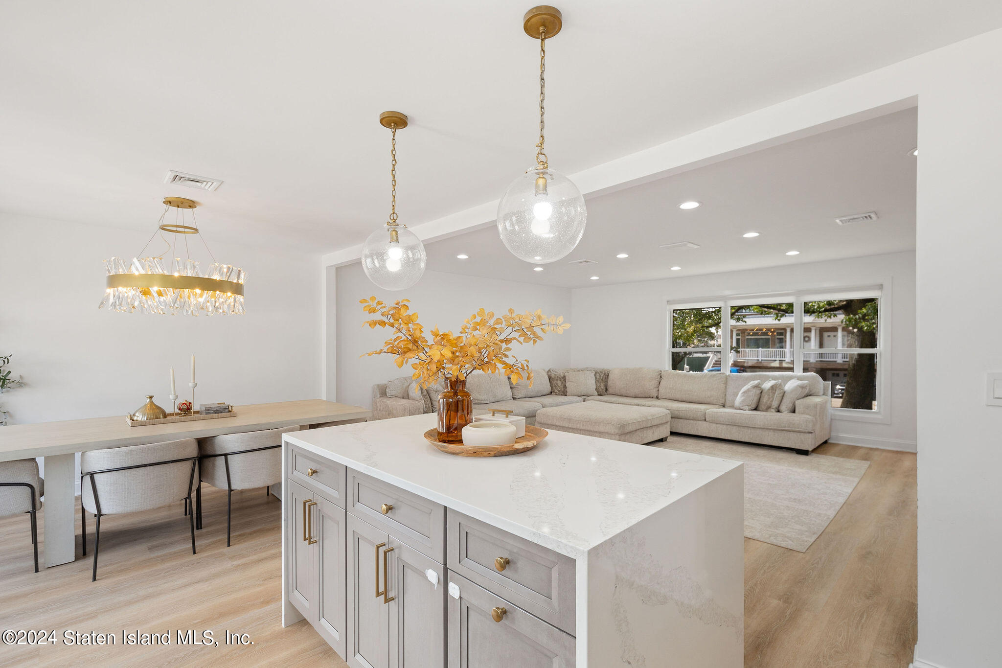 985 Manor Road Staten Island, NY 10314 - Photo 22 of 56 985ManorRd-24