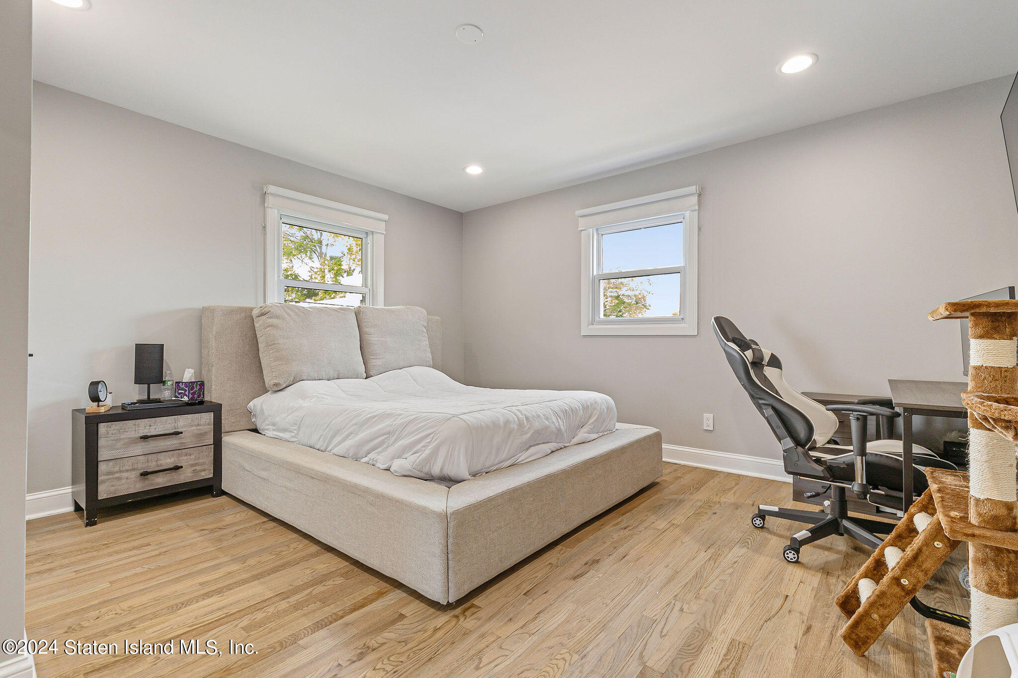 985 Manor Road Staten Island, NY 10314 - Photo 29 of 56 985ManorRd-32