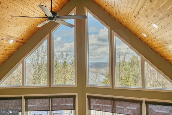 $920,000 | 1295 Mountainview Drive, Oakland, MD 21550