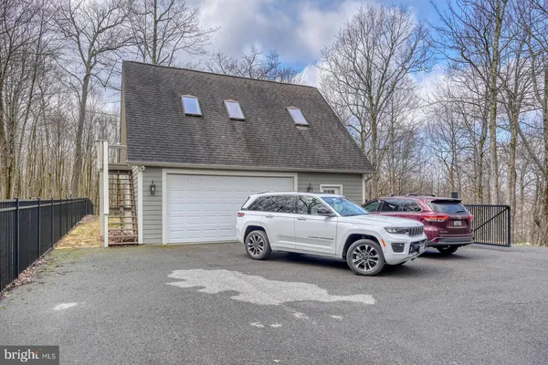 $920,000 | 1295 Mountainview Drive, Oakland, MD 21550