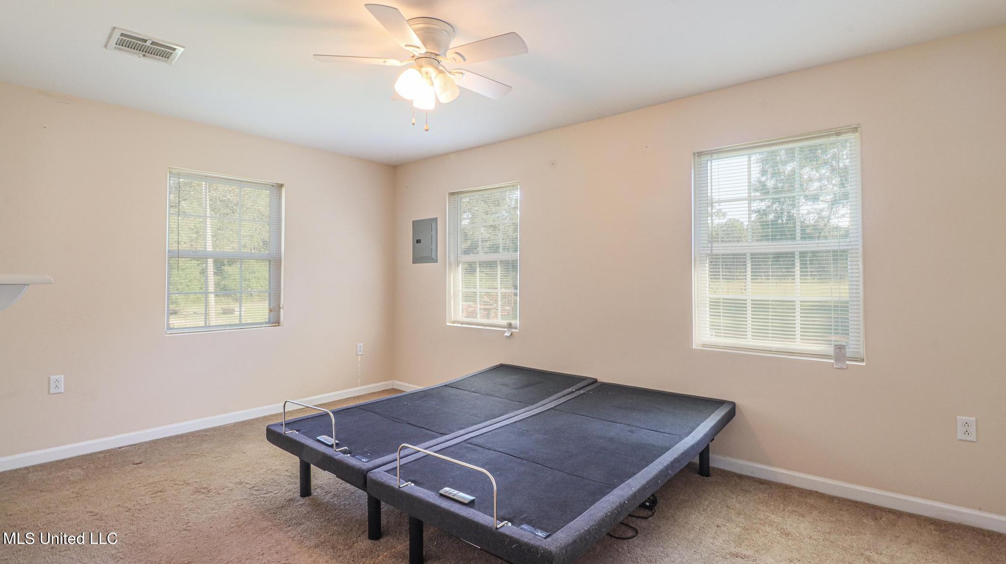 7525 Greenfields Road Moss Point, MS 39562 - Photo 8 of 23 8 - br