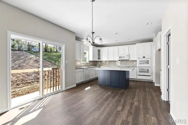 $502,900 | 2 Hermitage Ii At Louiselle Park, Maryland Heights, MO 63043