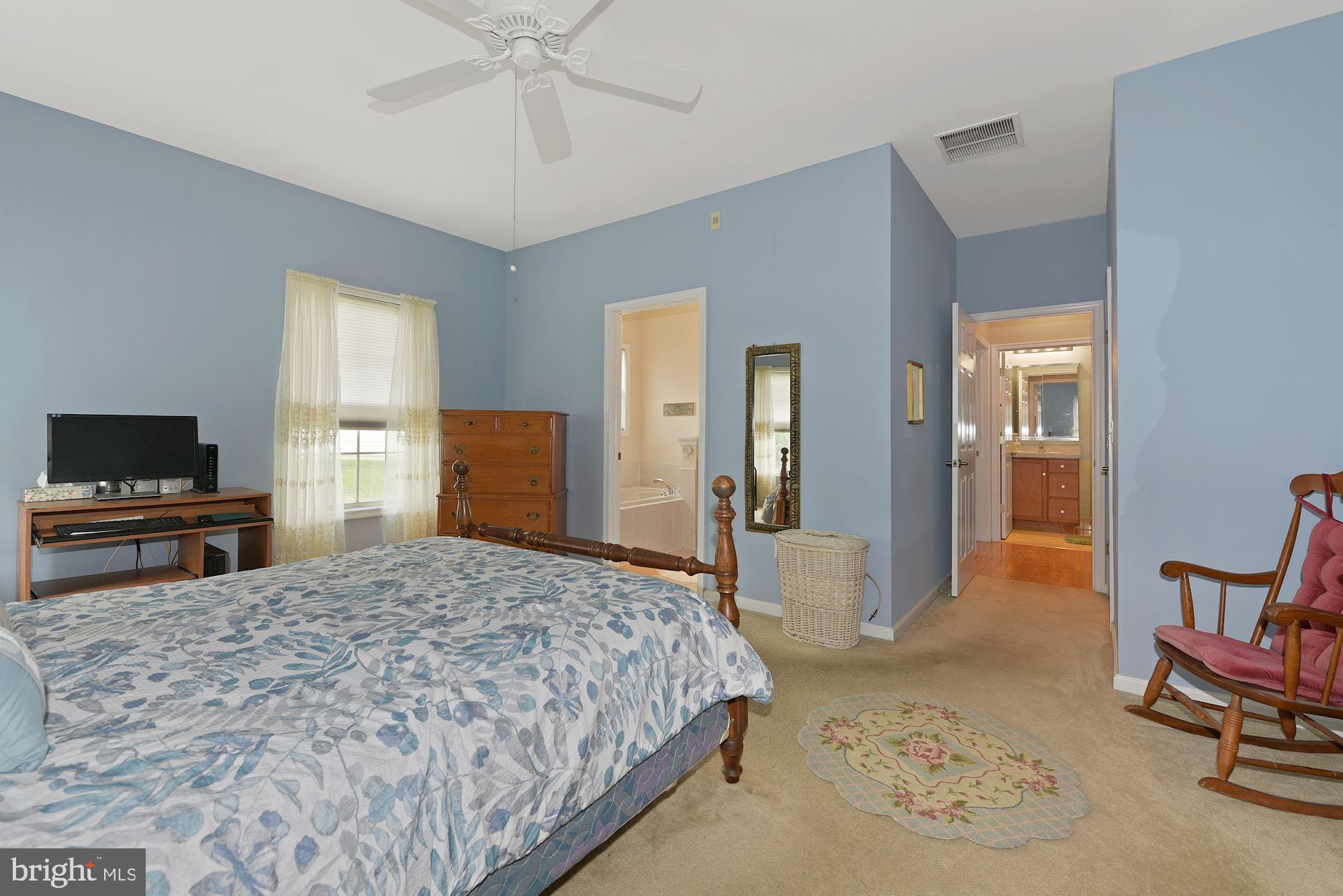 4 Shady Ridge Court Columbus, NJ 08022 - Photo 20 of 38