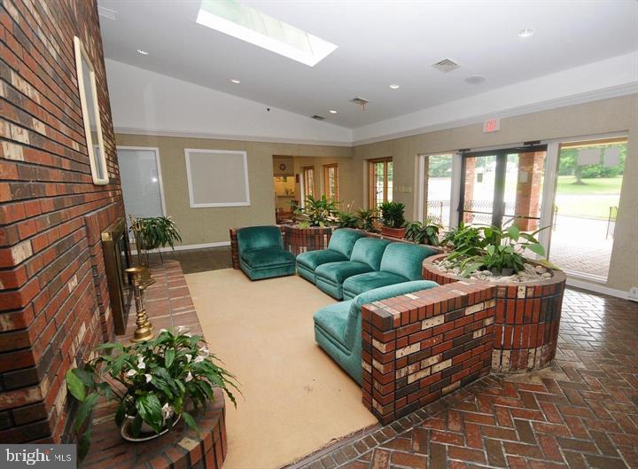 4 Shady Ridge Court Columbus, NJ 08022 - Photo 35 of 38