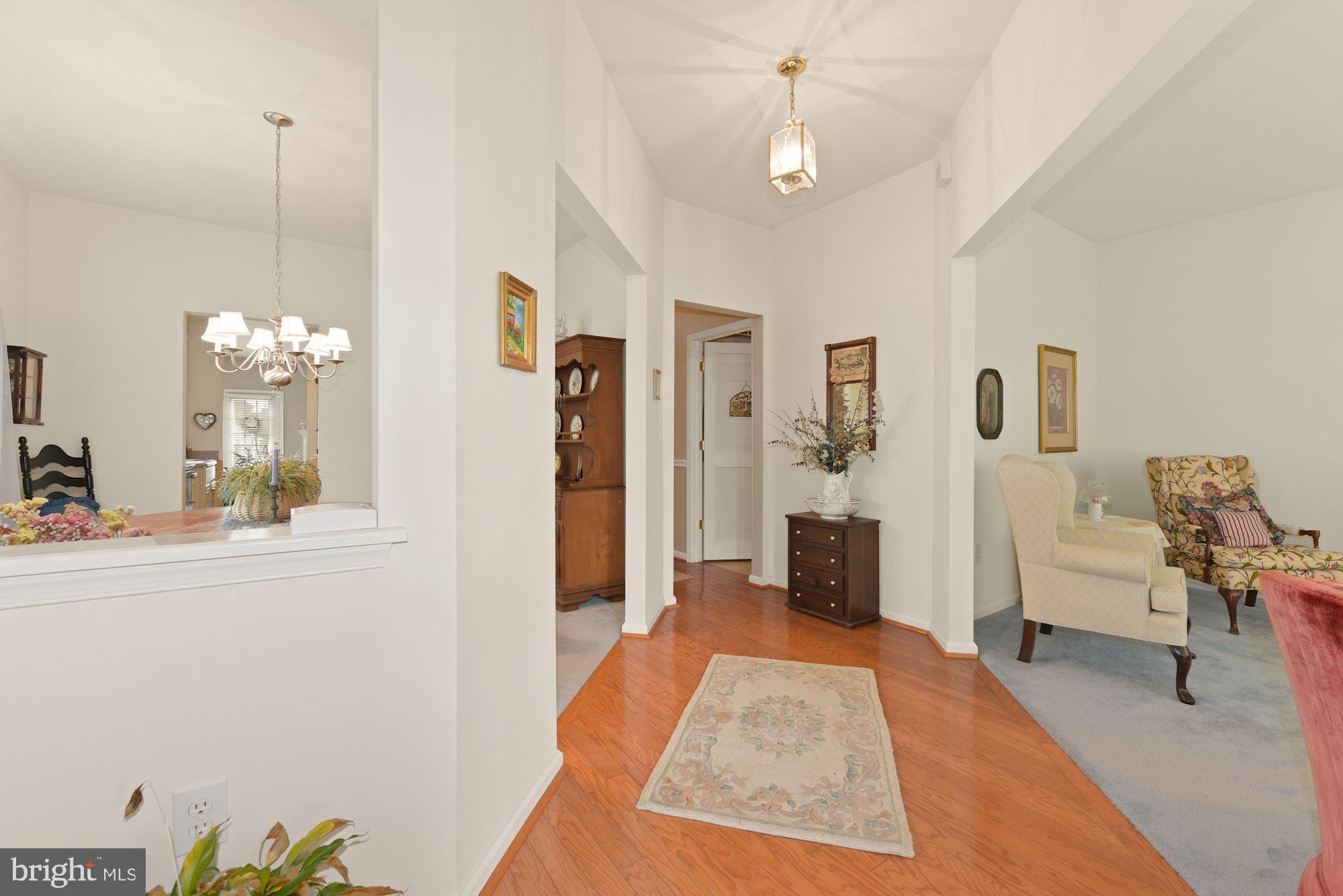 4 Shady Ridge Court Columbus, NJ 08022 - Photo 5 of 38