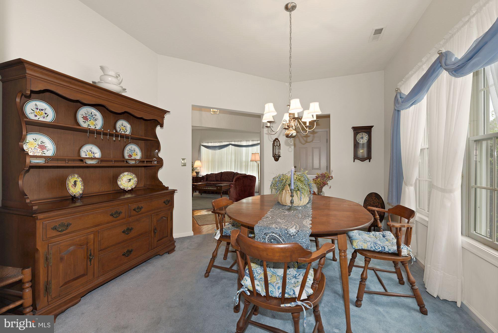 4 Shady Ridge Court Columbus, NJ 08022 - Photo 10 of 38