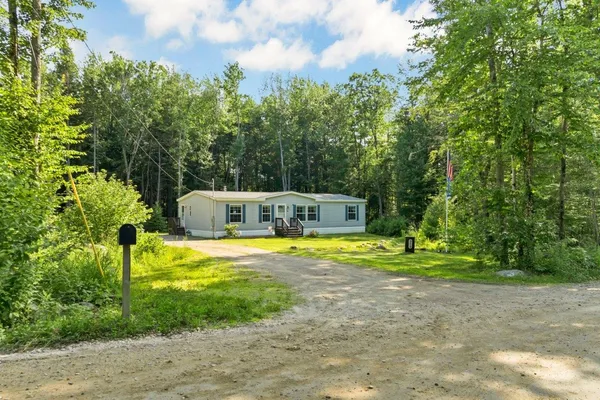 $399,900 | 954 Ten Rod Road, Farmington, NH 03835