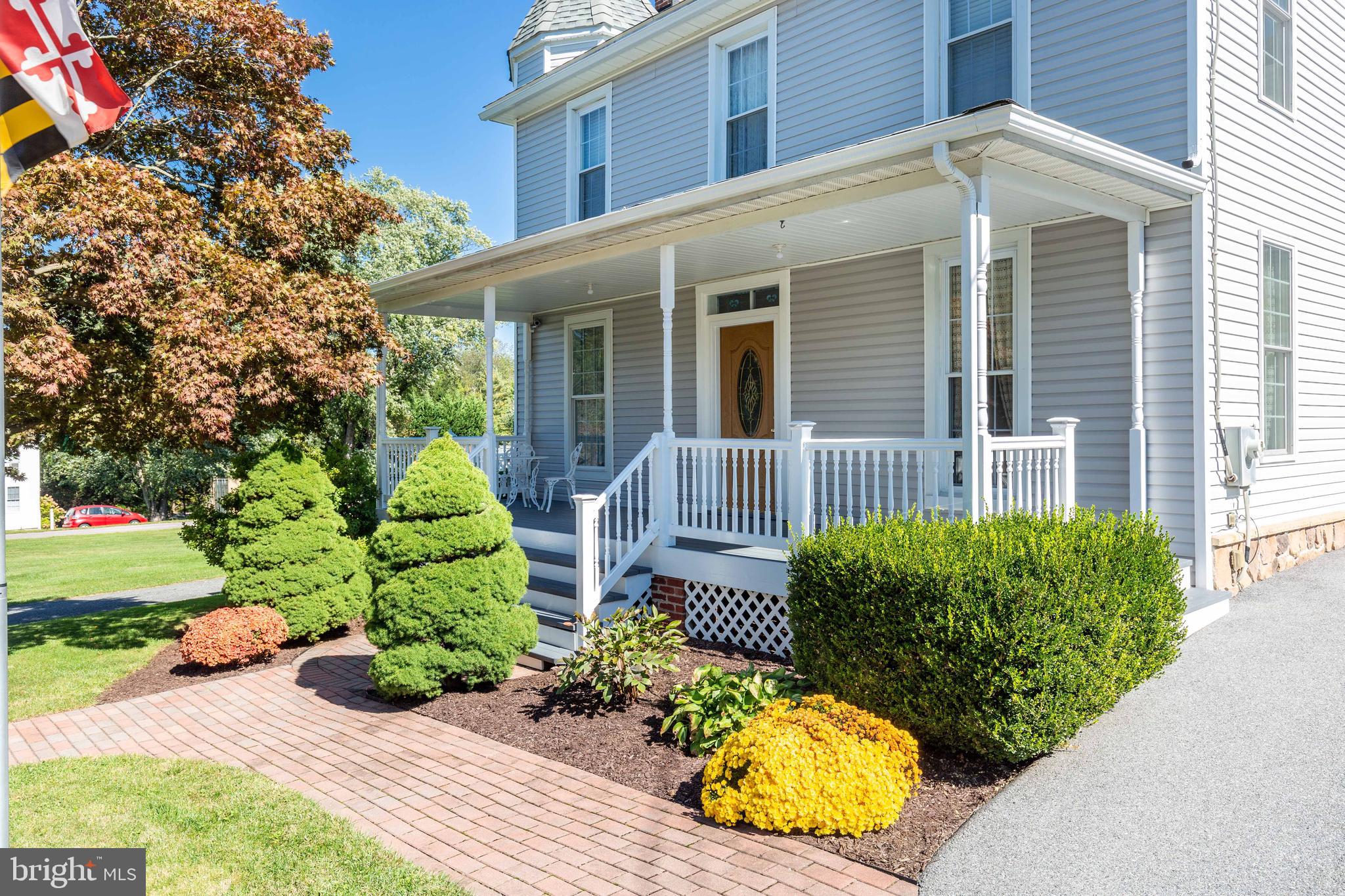 247 North Cranberry Road Westminster, MD 21157 - Photo 2 of 48 Brick front walkway and landscape