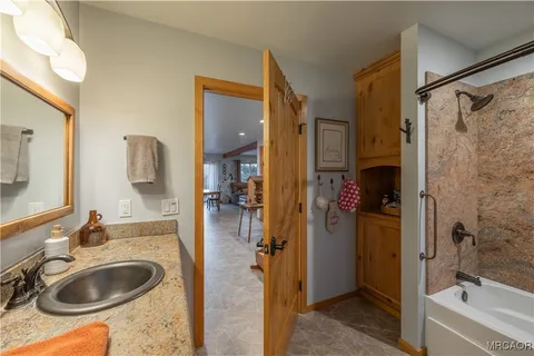 $1,795,000 | 448 Edgemoor Road, Big Bear Lake, CA 92315