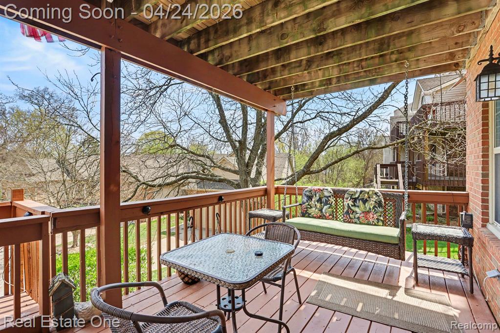 846 Ridgeside Drive Milford, MI 48381 - Photo 28 of 38 Gallery Image 28