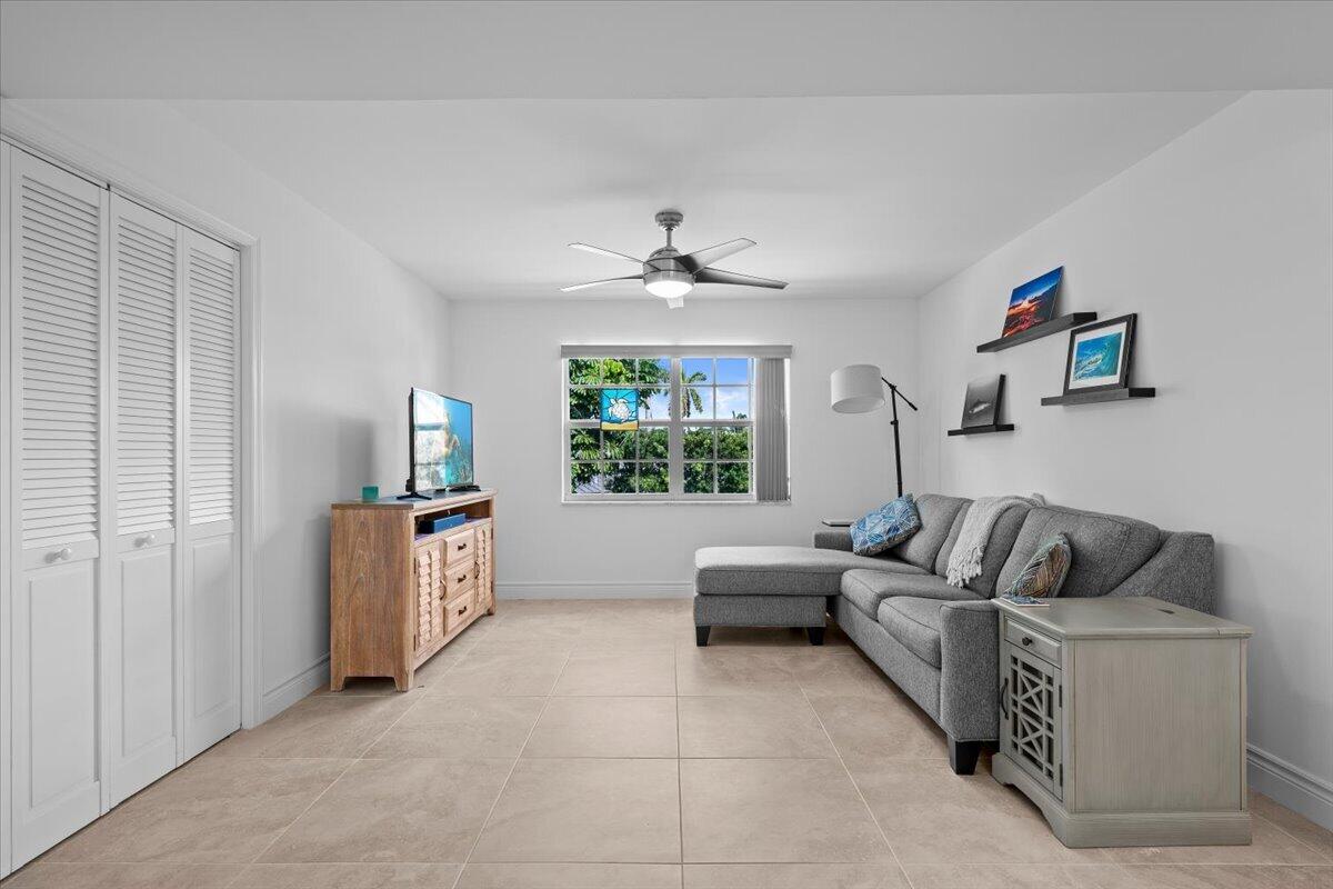 1205 Sandy Lane, Unit 249 Riviera Beach, FL 33404 - Photo 10 of 33 10-LUX_5607.jpg1 - Copy