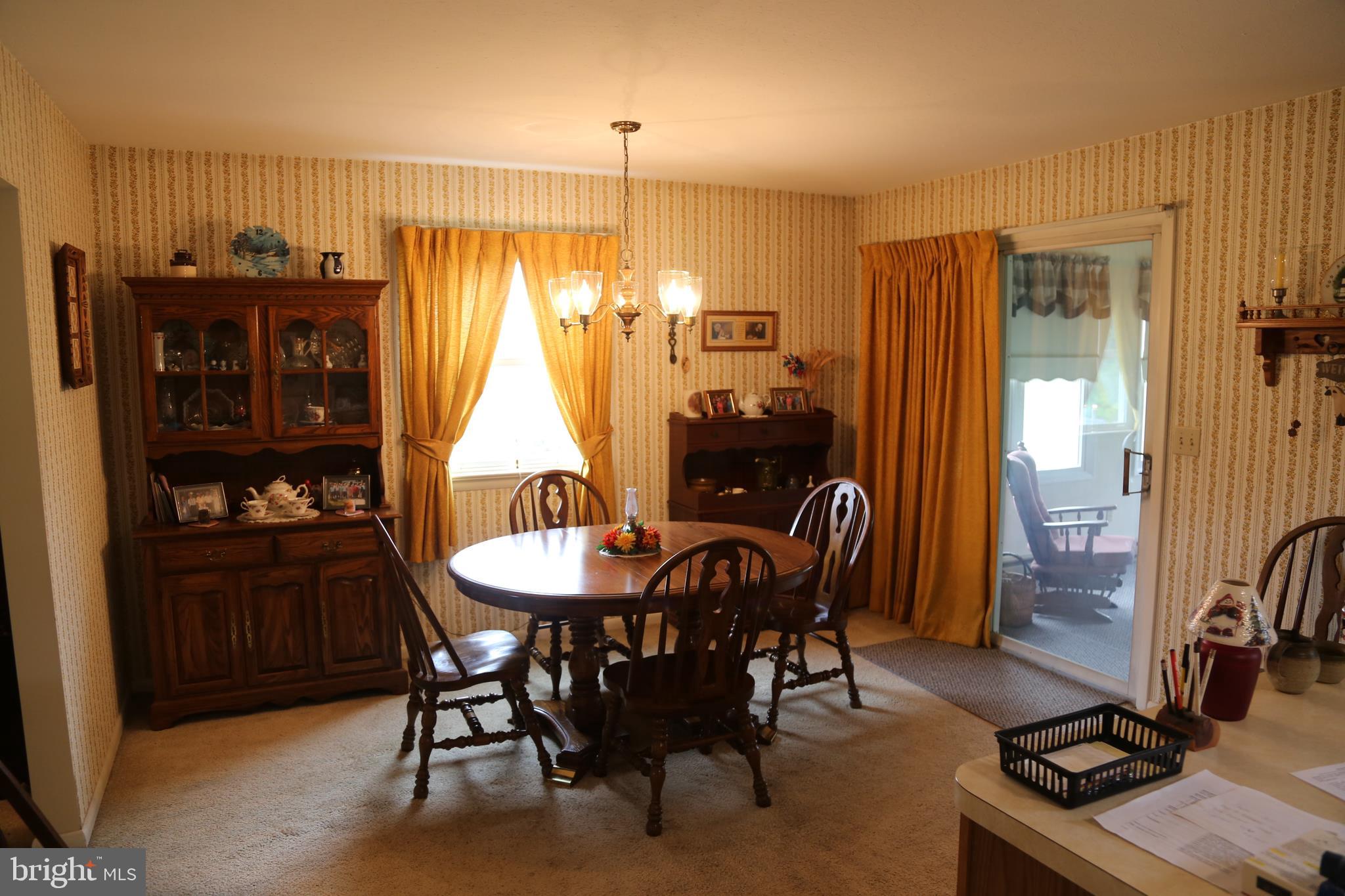 677 Lititz Road Manheim, PA 17545 - Photo 5 of 28 Dining Area
