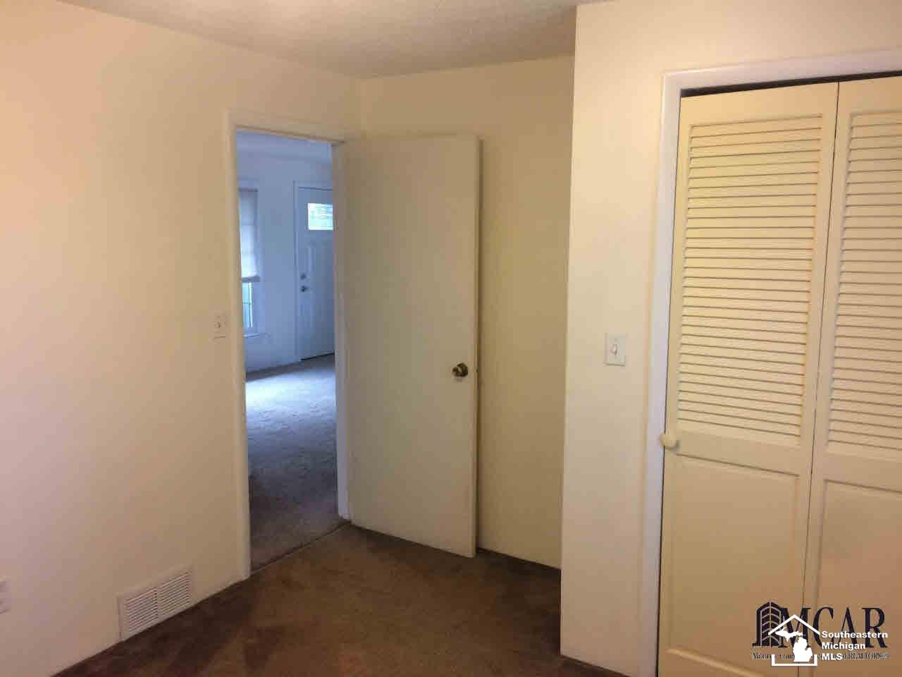 5190 Williams Road Newport, MI 48166 - Photo 16 of 28 21379616-15.JPG