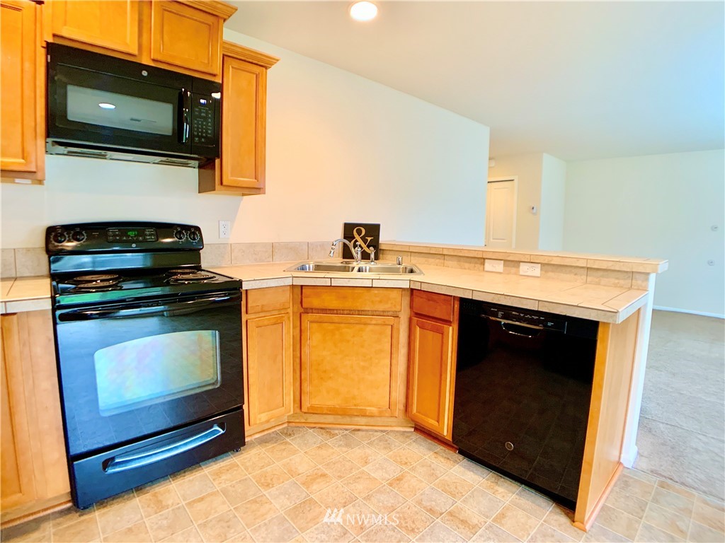 6821 Inlay Street Southeast Lacey, WA 98513 - Photo 13 of 29 Gallery Image 13