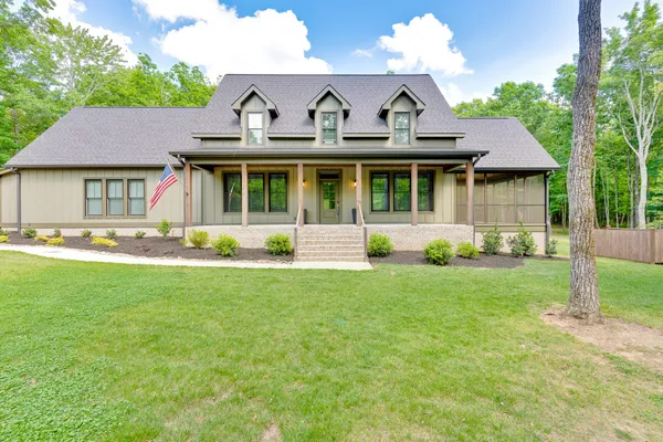 $949,900 | 2756 Clear Brooks Drive, Signal Mountain, TN 37377