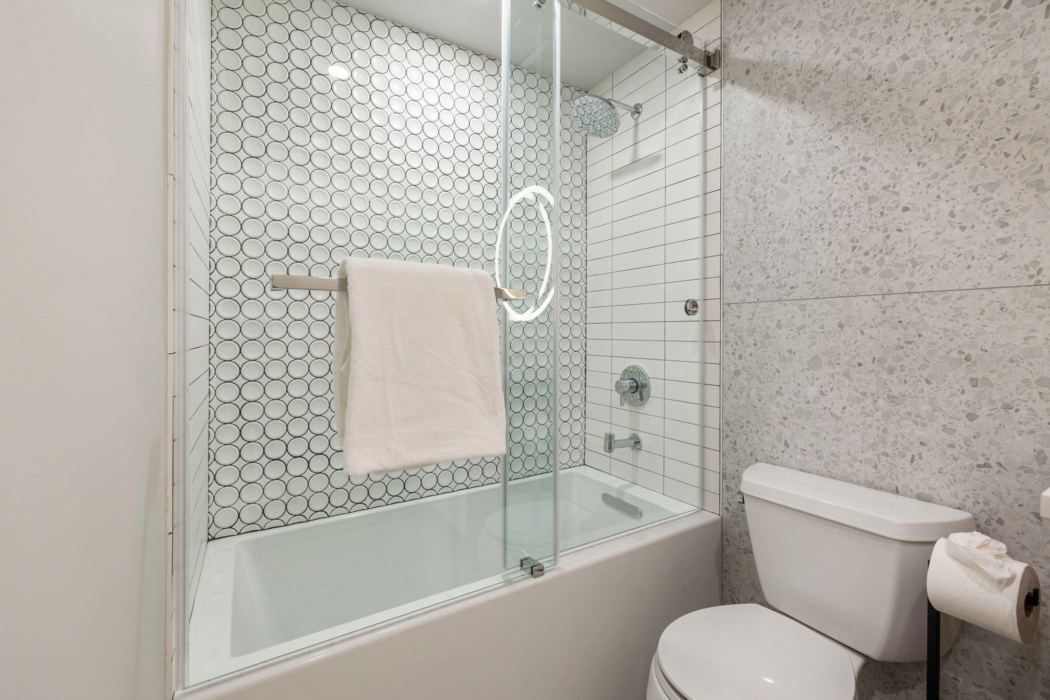 36903 Palm View Road Rancho Mirage, CA 92270 - Photo 33 of 58 a bathroom with a toilet and a bathtub