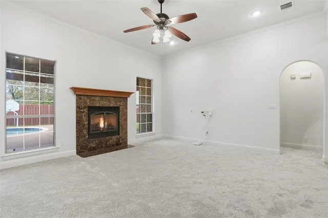 $479,900 | 1104 Lynnwood Drive, Cleburne, TX 76033