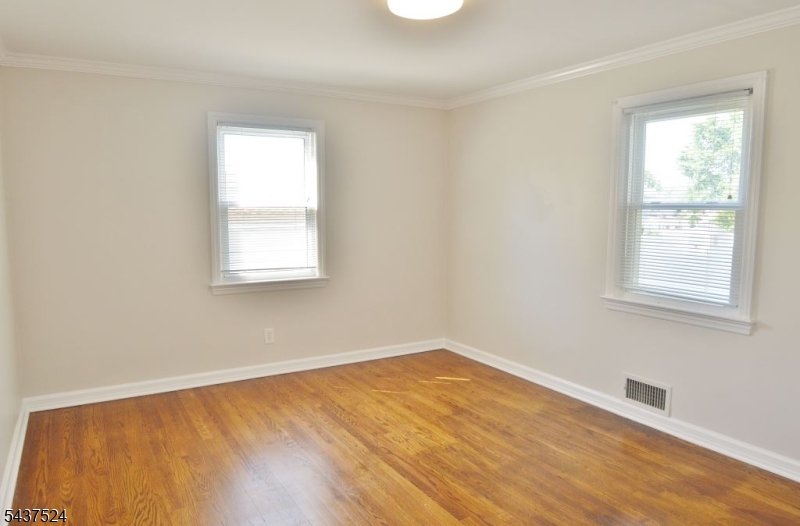 35 Troy Road East Hanover, NJ 07936 - Photo 13 of 20