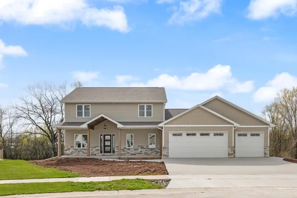 $734,900 | N8744 Connor Circle, Menasha, WI 54952