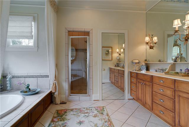 3242 Kinnard Springs Road Franklin, TN 37064 - Photo 16 of 21 Master Bath - Garden Tub Separate Shower/Separate Toilet Area Behind Full Mirrored Door.