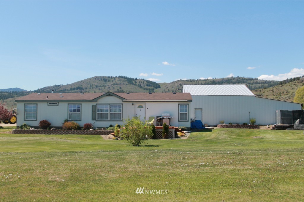 61 North Kirkpatrick Road Omak, WA 98841 - Photo 1 of 14