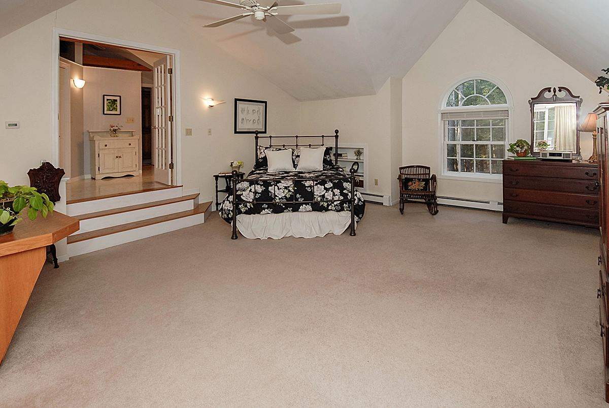 129 High Road Lee, NH 03861 - Photo 16 of 39 Gallery Image 16