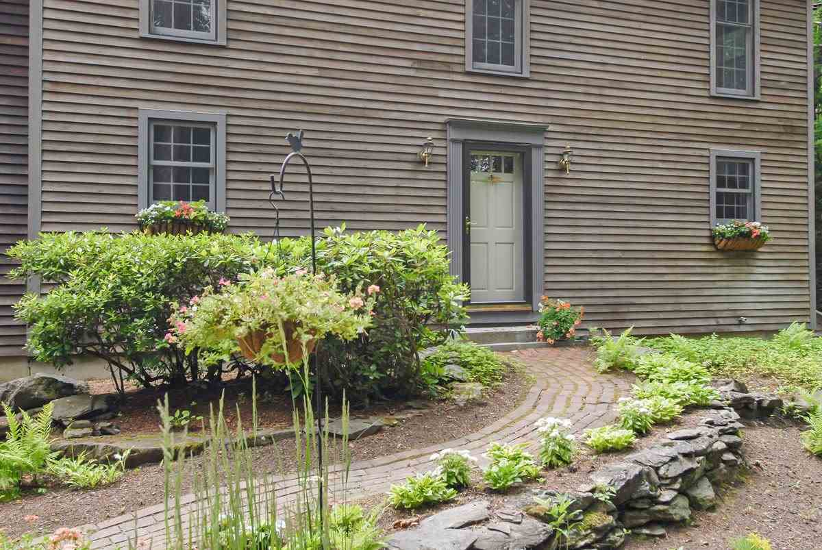 129 High Road Lee, NH 03861 - Photo 32 of 39 Gallery Image 32